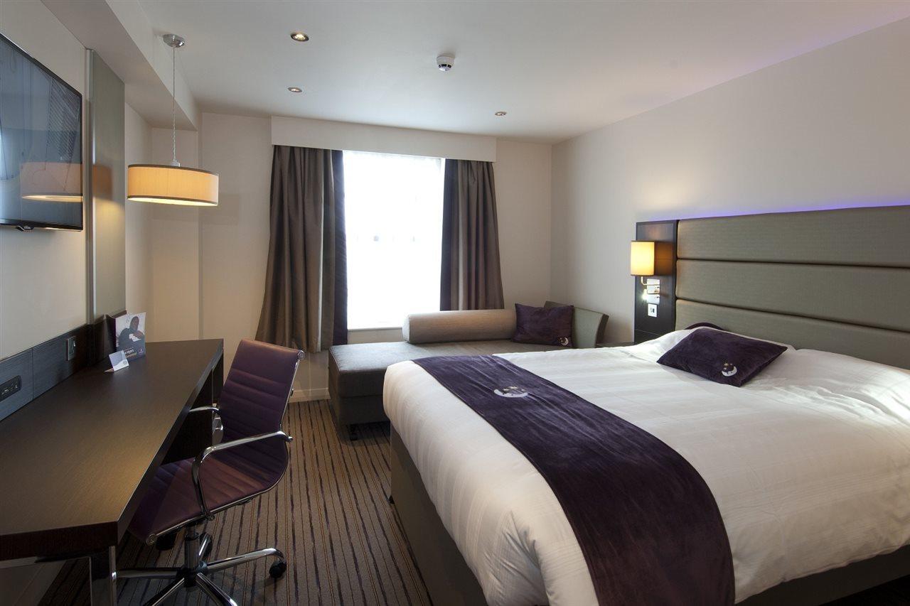 Premier Inn Bedford South Kempston Buitenkant foto